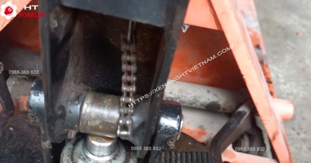 Xích kéo bị đứt