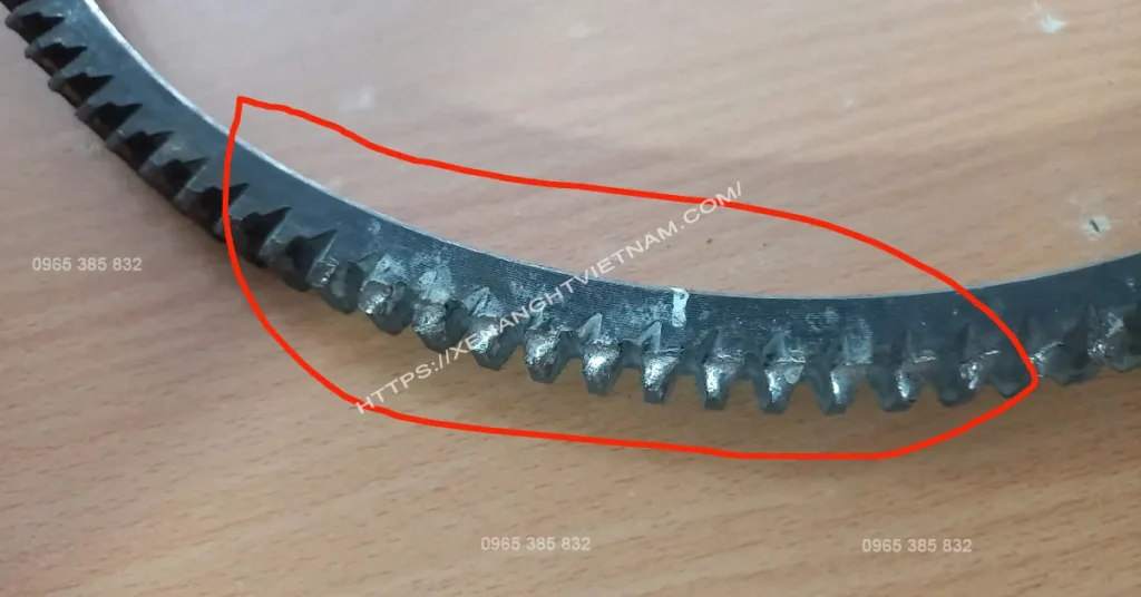 Nhông bánh đà bị mòn