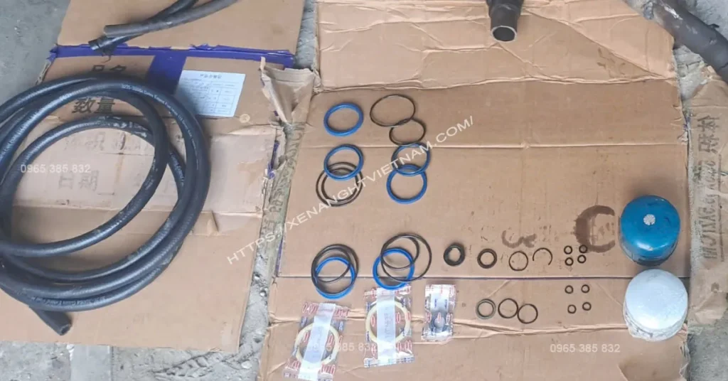 Sửa xe nâng TOYOTA 3 tấn tại Đà Nẵng Thay siu, phớt hộp số