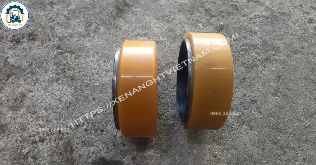 Bánh PU xe nâng điện dắt bộ